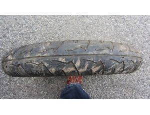 Pořezané nove pneu Michelin 110/80 ZR17