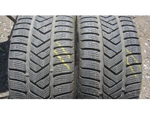 Zimní pneu 245/45/19 Pirelli 