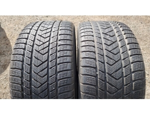 Zimní pneu 275/40/19 Pirelli 