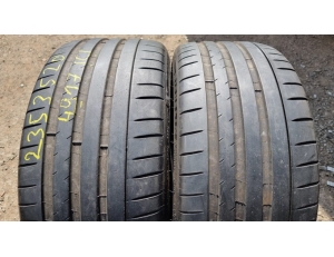 Letní pneu 235/35/20 Michelin   